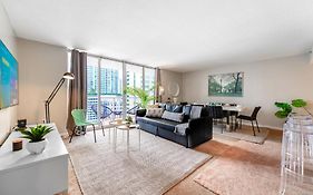 Prime Brickell Condo With Stunning Views